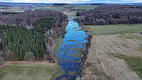 Das Bild zeigt die Bleiche oberhalb von Wenings aus der Vogelperspektive.